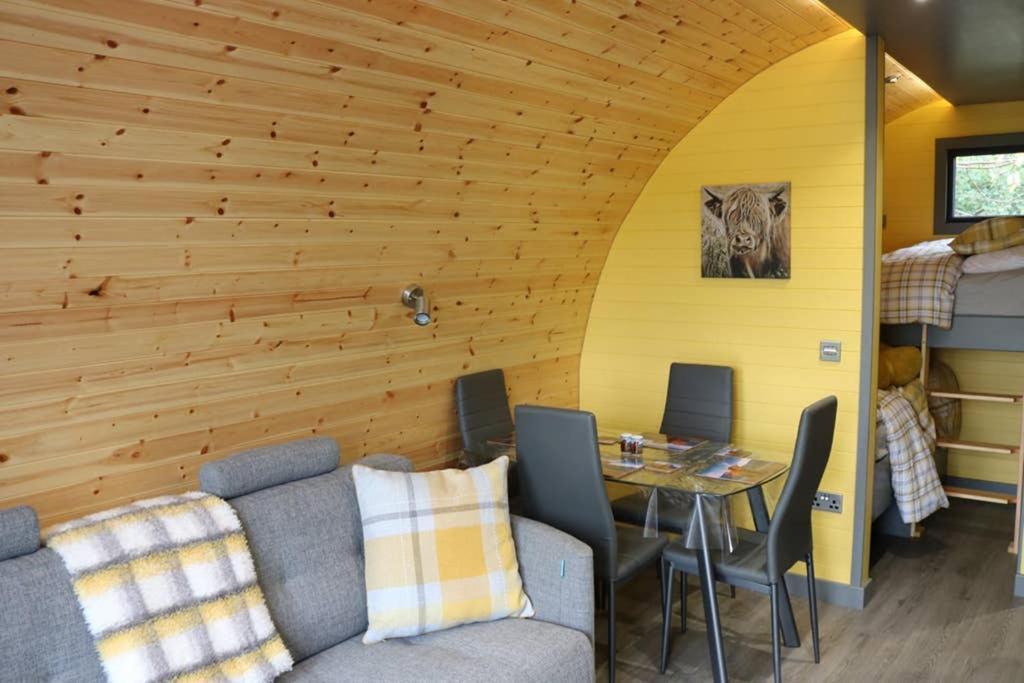 Glampods Glamping Pod - Meet Highland Cows And Sheep Elgin Villa Exterior foto